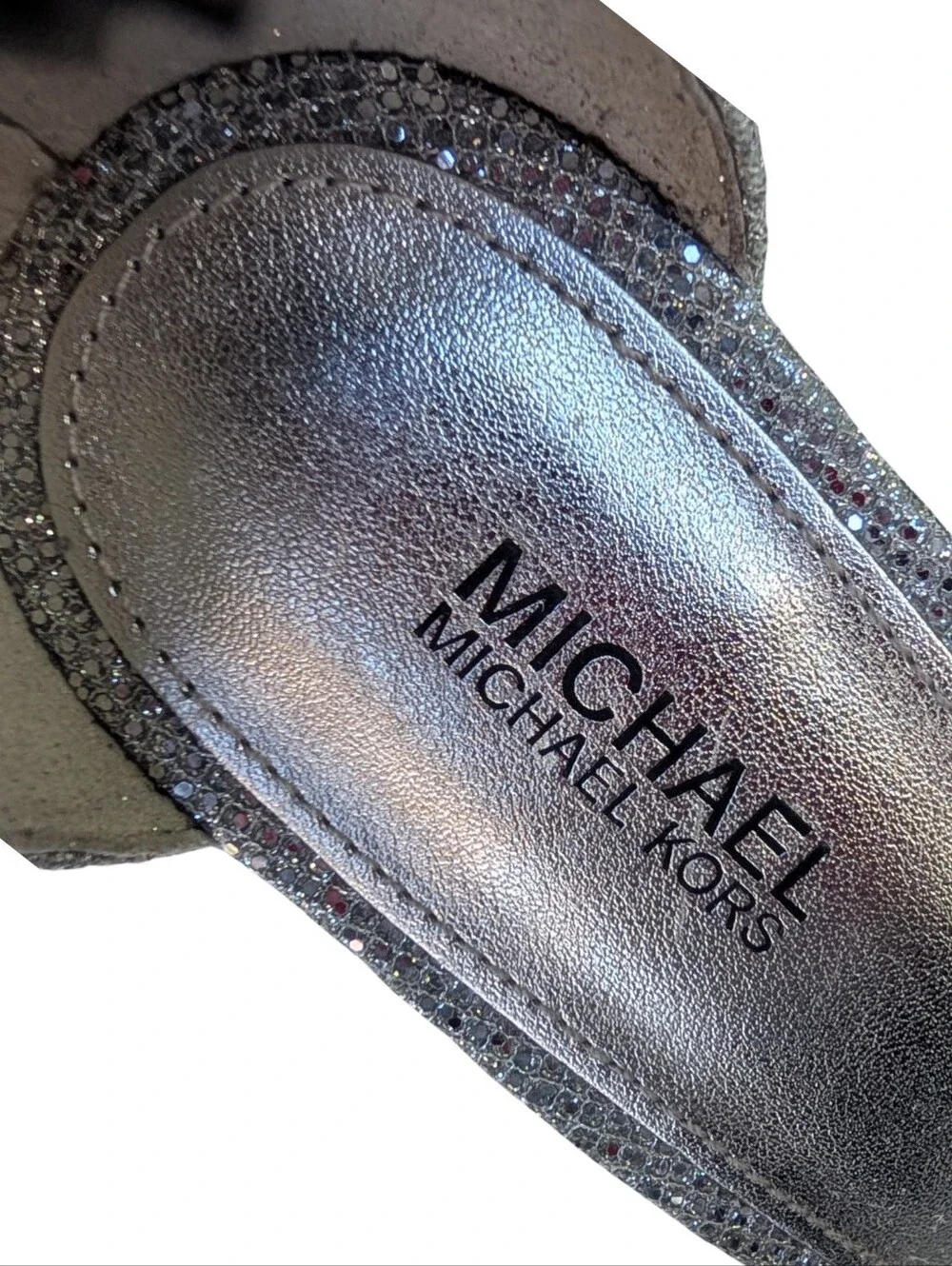 Michael Michael Kors Paloma Platform Sandals in a silver glitter Size 7.5